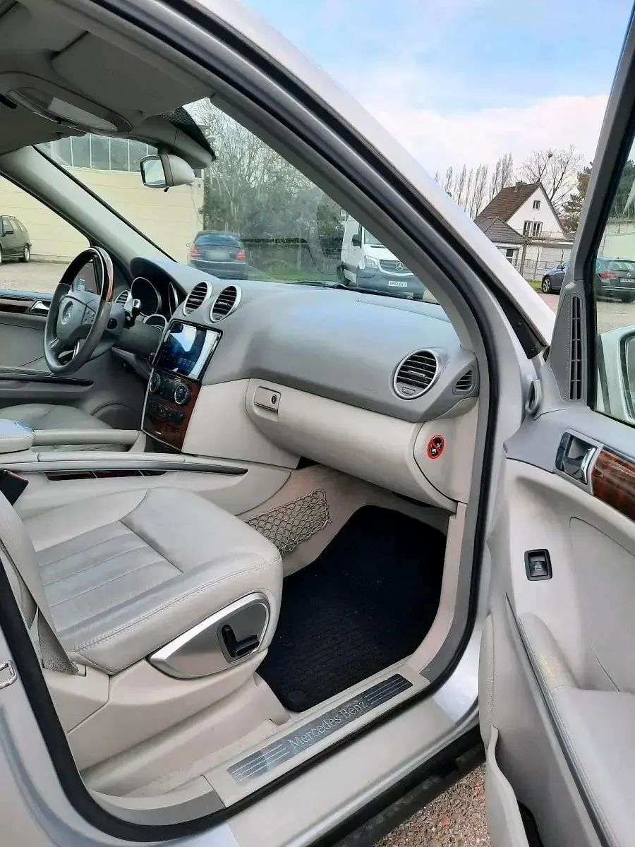 Gebraucht Mercedes ML320 245 PS (180 kW) 2006 Silber SUV