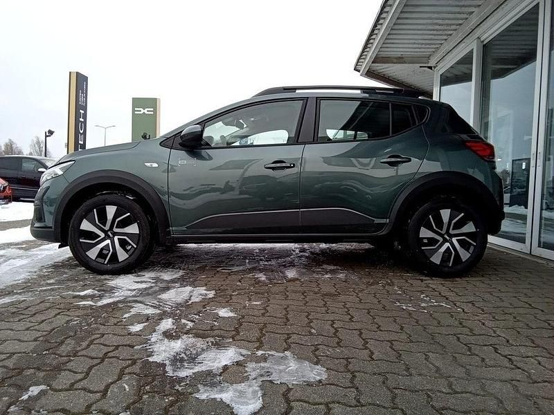 Neu Dacia Sandero Expression 91 PS (66 kW) 2026 Grün Limousine