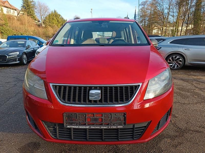 Gebraucht Seat Alhambra Reference 140 PS (102 kW) 2011 Salsa Van / Kleinbus