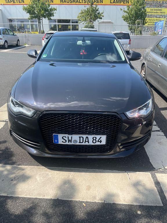 Grau Gebraucht 2011 Audi A6 Performance Limousine | 10.900 € (Fairer Preis) - Bild 1/4
