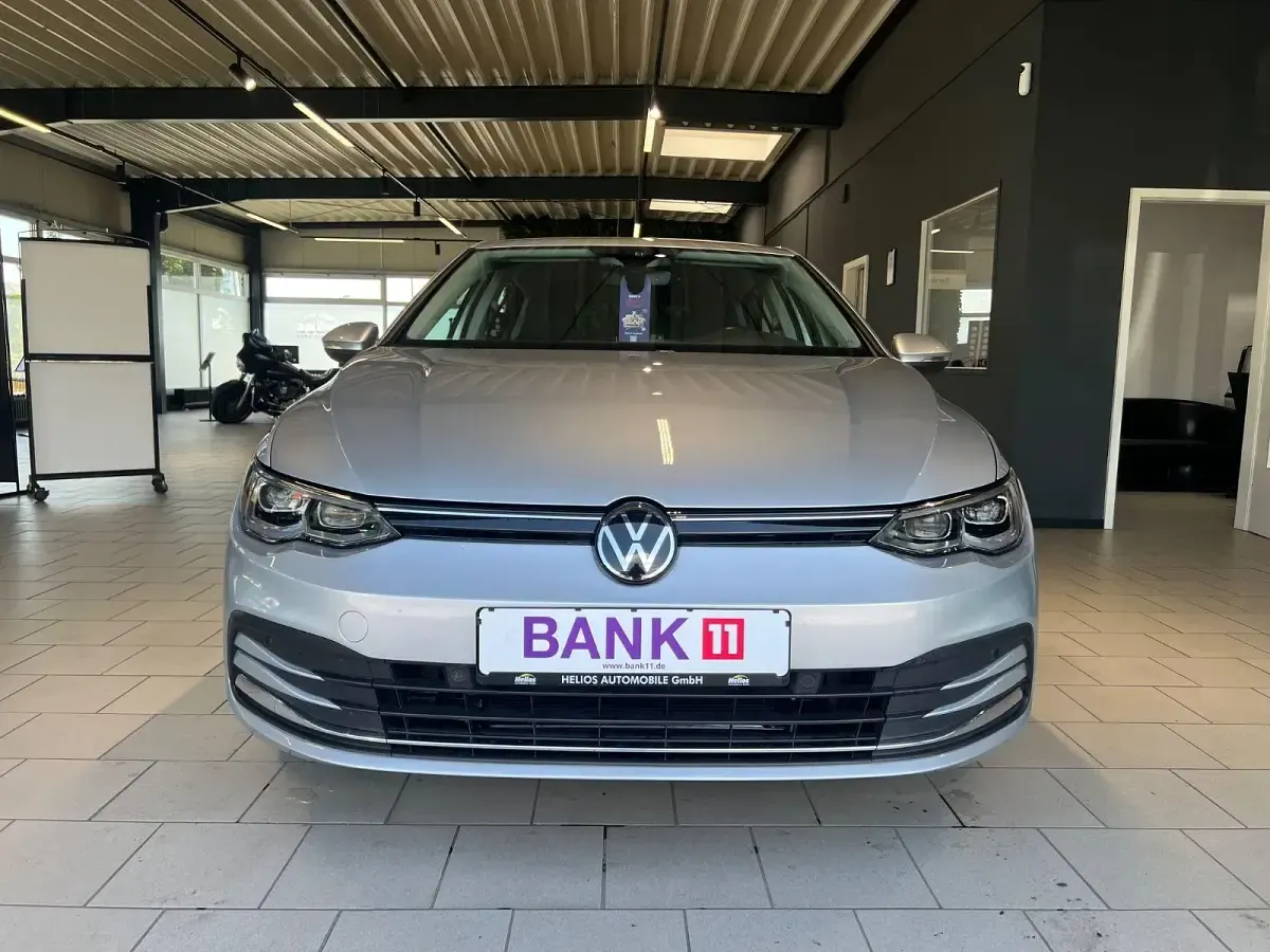 Gebraucht VW Golf VIII Edition 150 PS (110 kW) 2020 Silber Limousine