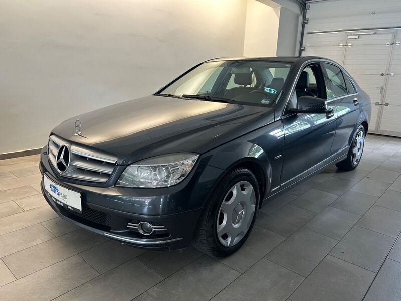 Grau Gebraucht 2010 Mercedes C200 Limousine | 4.980 € (Superpreis) - Bild 1/4