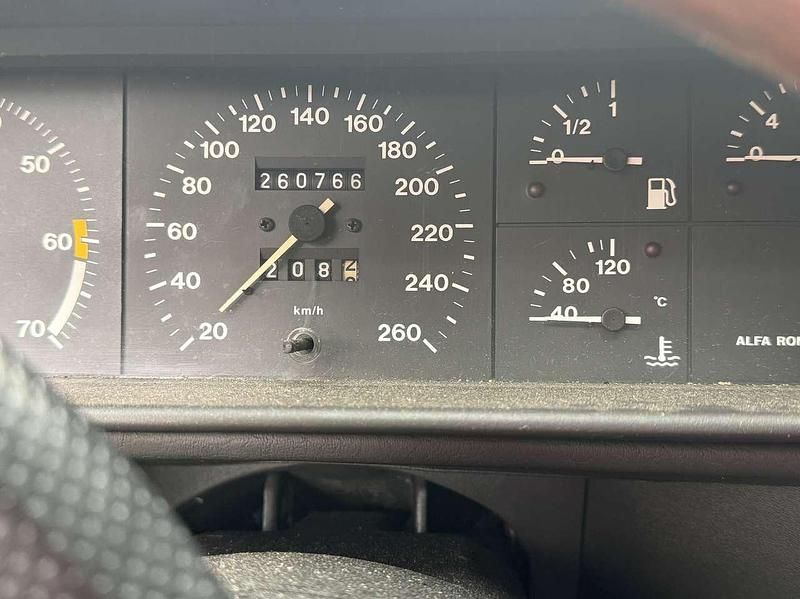 Gebraucht Alfa Romeo 75 145 PS (106 kW) 1990 Limousine