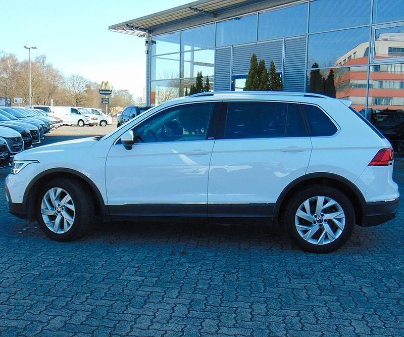 Gebraucht VW Tiguan Move 150 PS (110 kW) 2023 Weiß SUV