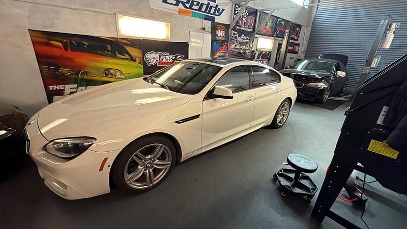 Second-hand BMW 650 449 CP (330 kW) 2014 Alb Coupe