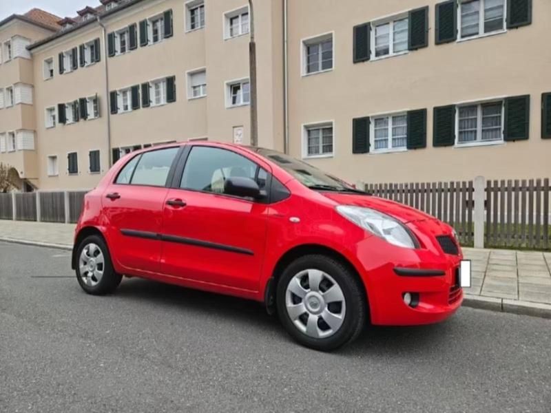 Rot Gebraucht 2007 Toyota Yaris Kleinwagen | 2.200 € (Guter Preis) - Bild 1/4