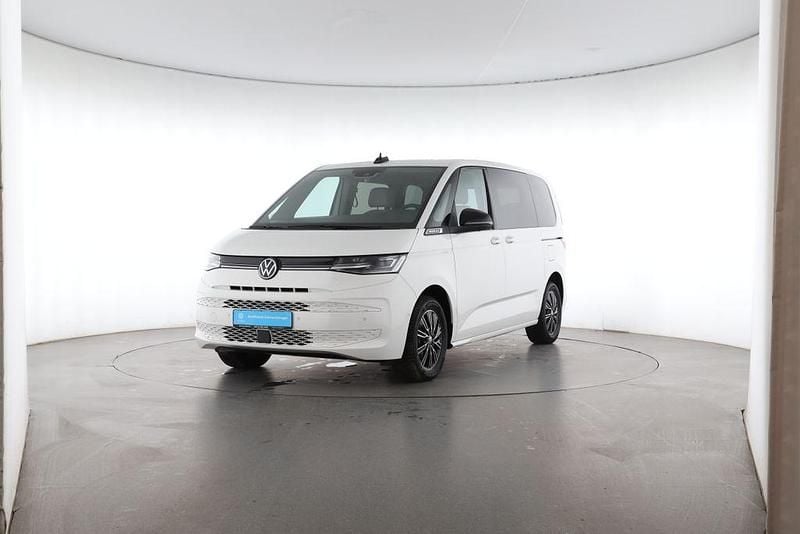 Gebraucht VW Multivan Life 204 PS (150 kW) 2025 Candyweiß Van