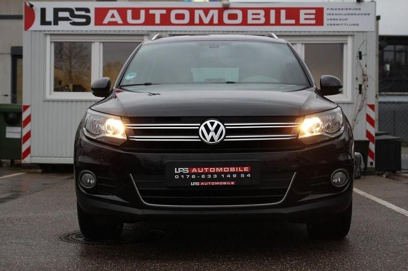 Gebraucht VW Tiguan LOUNGE 122 PS (89 kW) 2015 Schwarz SUV