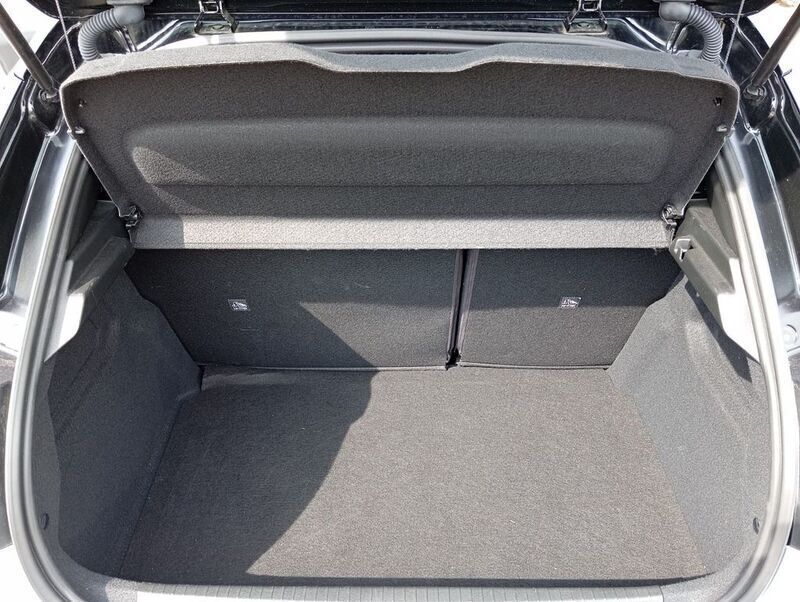 Gebraucht Opel Corsa 101 PS (74 kW) 2024 Grau Limousine
