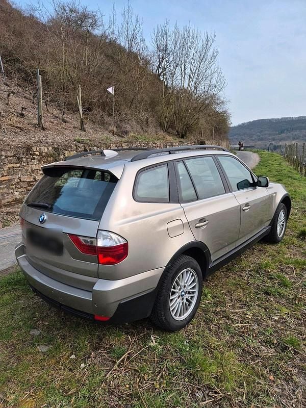 Gebraucht BMW X3 218 PS (160 kW) 2007 Gold SUV