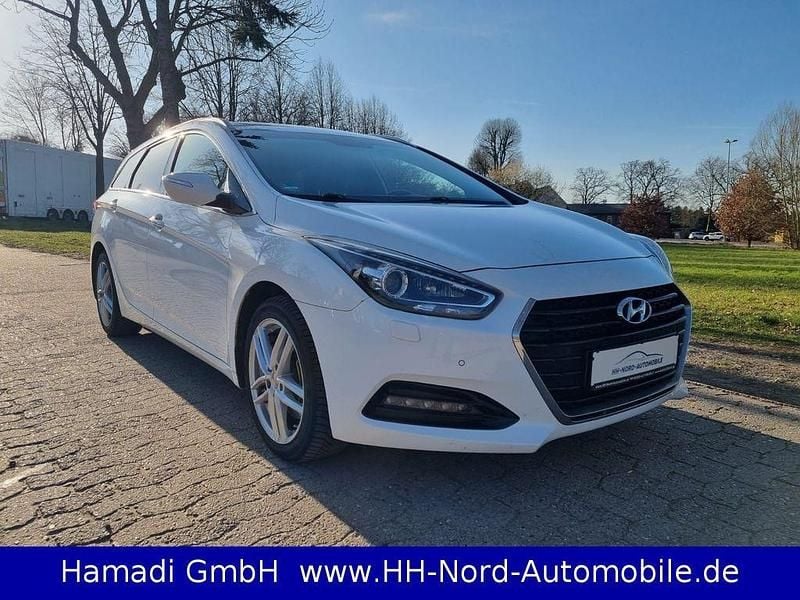 Gebraucht Hyundai i40 141 PS (103 kW) 2018 Weiß Kombi