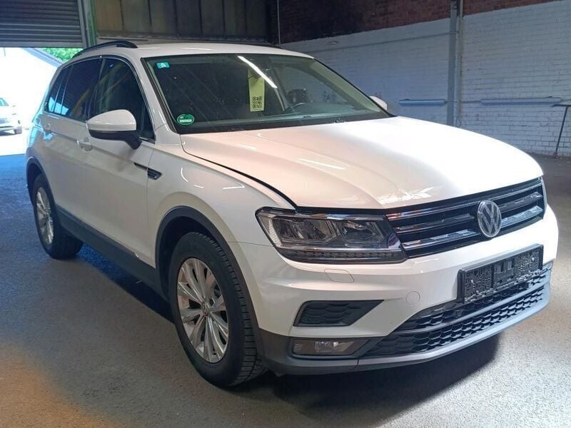 Pure white Gebraucht 2019 VW Tiguan Active SUV | 21.999 € (Fairer Preis) - Bild 1/4