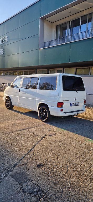 Gebraucht VW Multivan 102 PS (75 kW) 2000 Weiß Van / Kleinbus