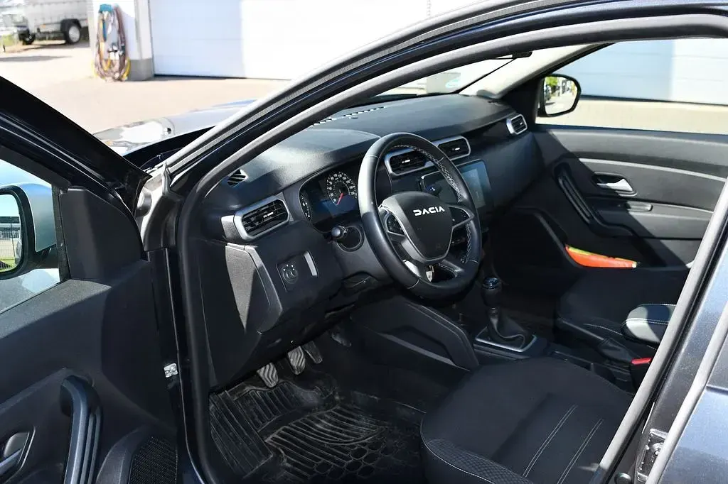 Usado Dacia Duster Expression 131 HP (96 kW) 2023 Cinzento SUV