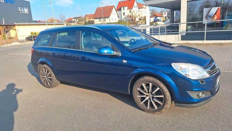 Gebraucht Opel Astra Selection 116 PS (85 kW) 2009 Blau Limousine