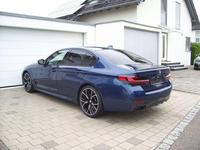 Używany BMW M550 Performance 530 KM (389 kW) 2020 Niebieski Sedan/Limuzyna