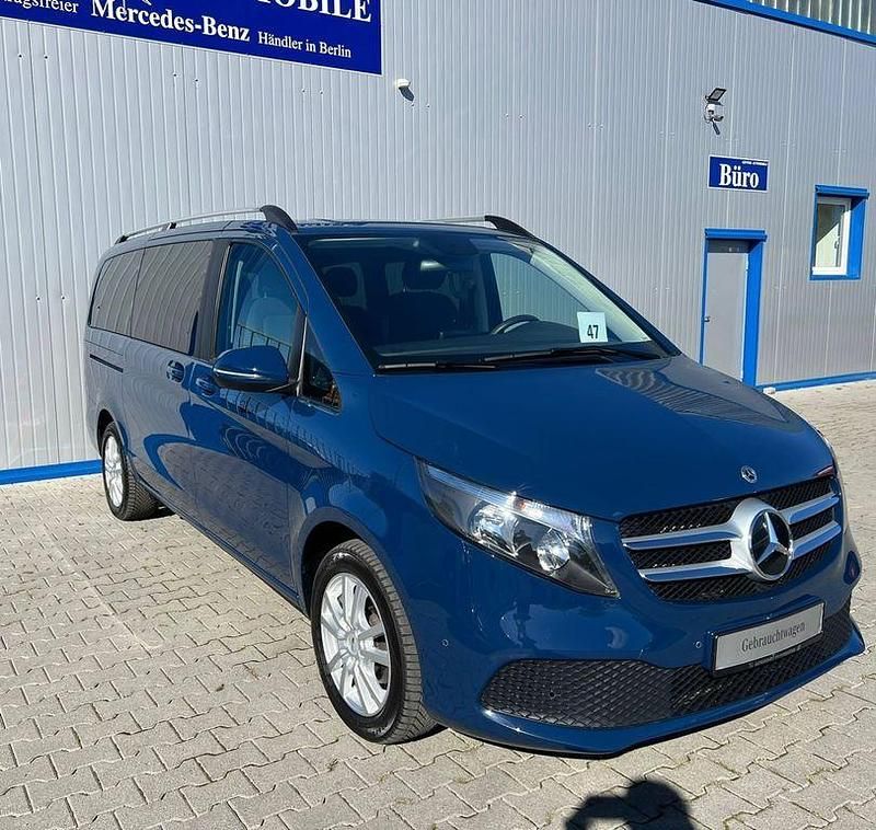 Gebraucht Mercedes V220 163 PS (119 kW) 2021 Blau Van / Kleinbus