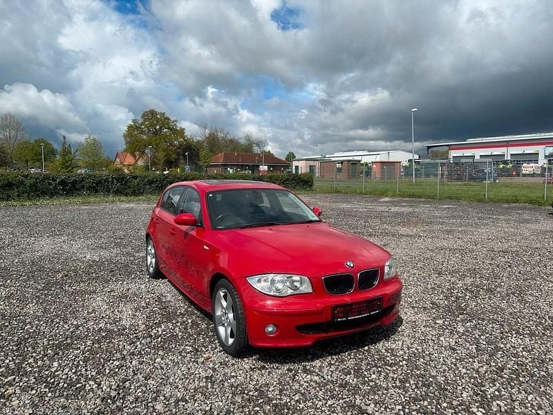 Rot Gebraucht 2006 BMW 120 Efficient Dynamics Kleinwagen | 4.990 € (Etwas zu teuer) - Bild 1/4