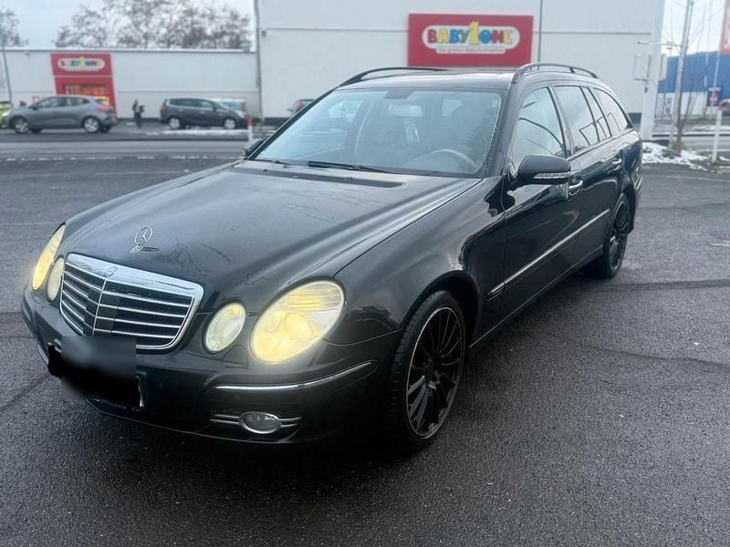 Gebraucht Mercedes E500 387 PS (284 kW) 2006 Schwarz Kombi