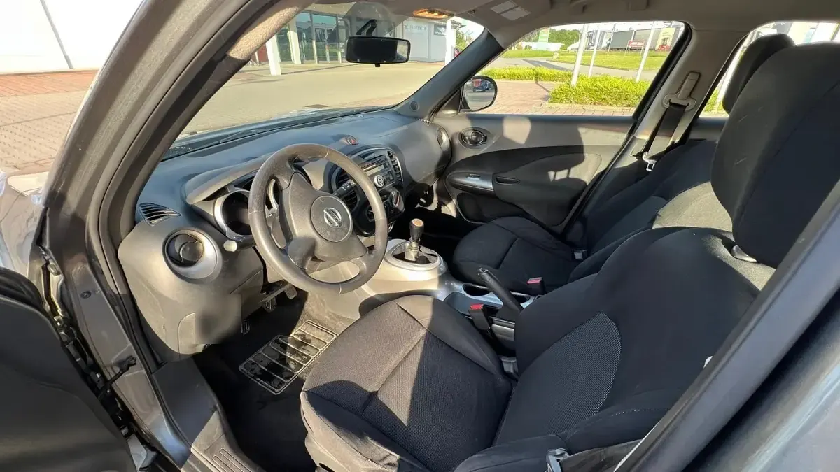 Gebraucht Nissan Juke Acenta 110 PS (80 kW) 2011 Grau SUV
