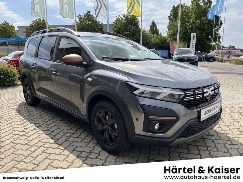 Grau Gebraucht 2025 Dacia Jogger Extreme Van / Kleinbus | 22.290 € (Fairer Preis) - Bild 1/4