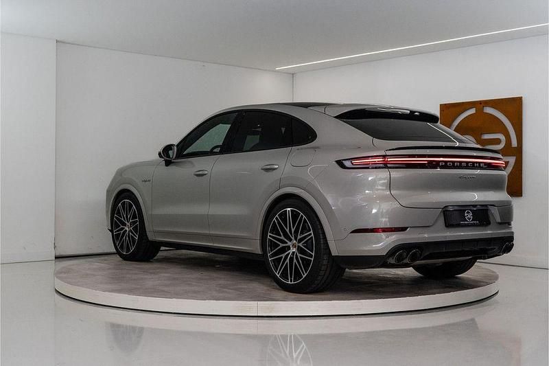 Gebraucht Porsche Cayenne 462 PS (339 kW) 2025 Grau SUV