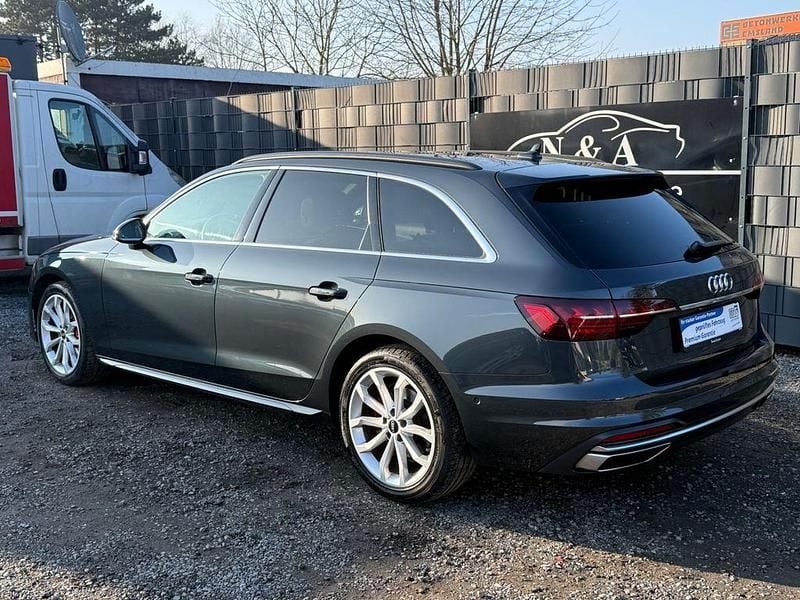 Gebraucht Audi A4 S-Line 204 PS (150 kW) 2023 Grau Kombi