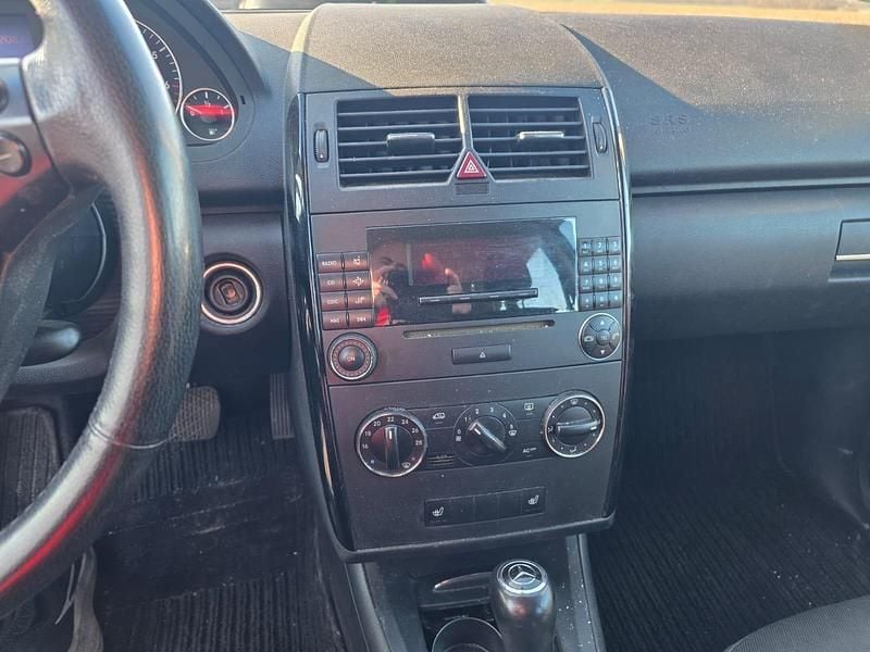 Gebraucht Mercedes A150 95 PS (69 kW) 2006 Silber Kleinwagen