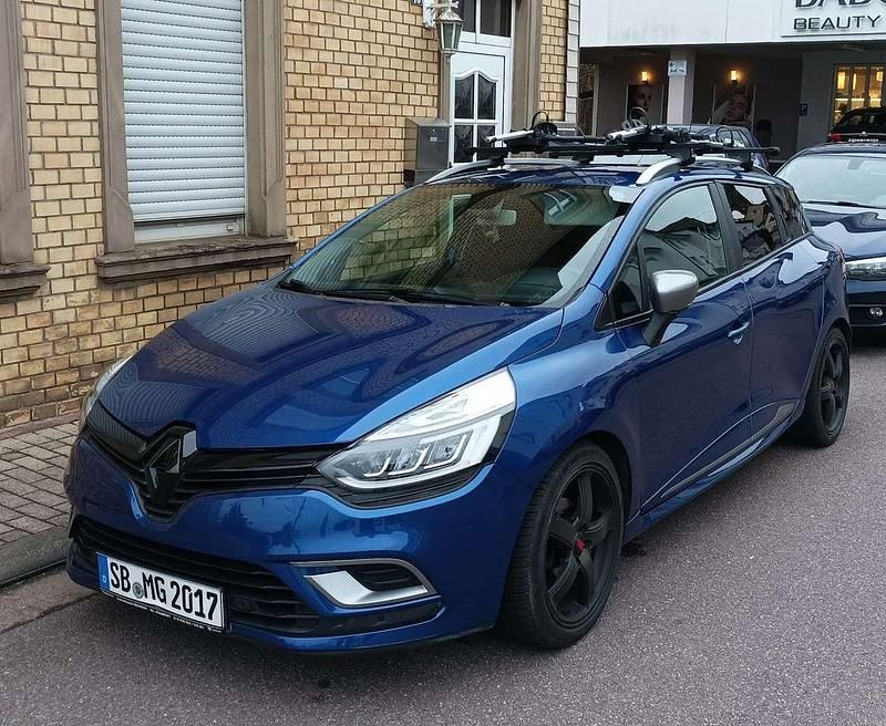 Gebraucht 2017 Renault Clio GrandTour Bose Edition Kombi | 8.500 € (Fairer Preis) - Bild 1/4