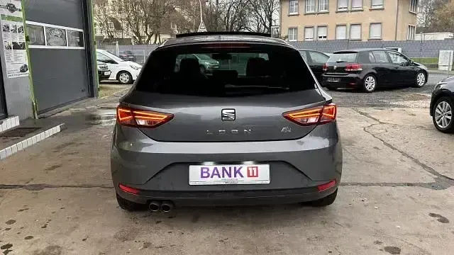 Usata Seat Leon FR 150 CV (110 kW) 2015 Grigio Berlina