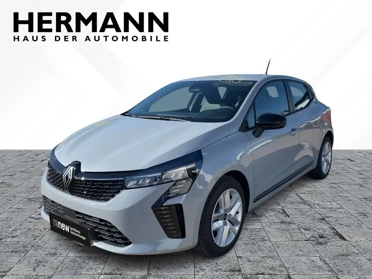 Second-hand Renault Clio V Evolution 67 CP (49 kW) 2024 Gri Hatchback