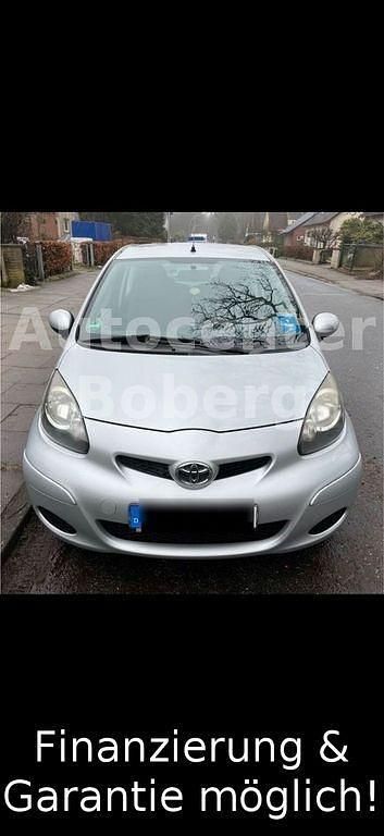 Gebraucht Toyota Aygo Cool 68 PS (50 kW) 2008 Silber Kleinwagen