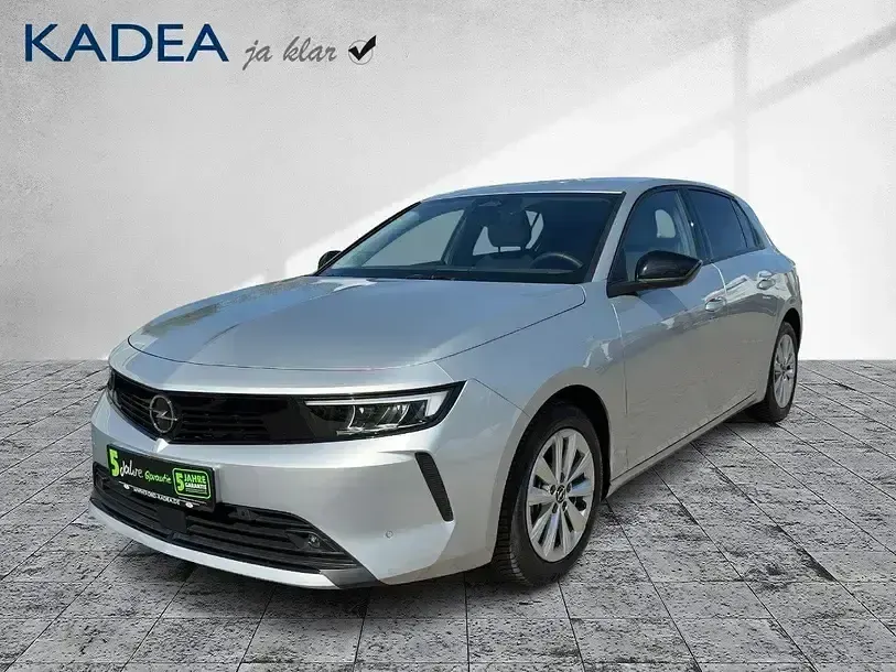 Gebraucht Opel Astra Elegance 131 PS (96 kW) 2023 Kristall silber Limousine