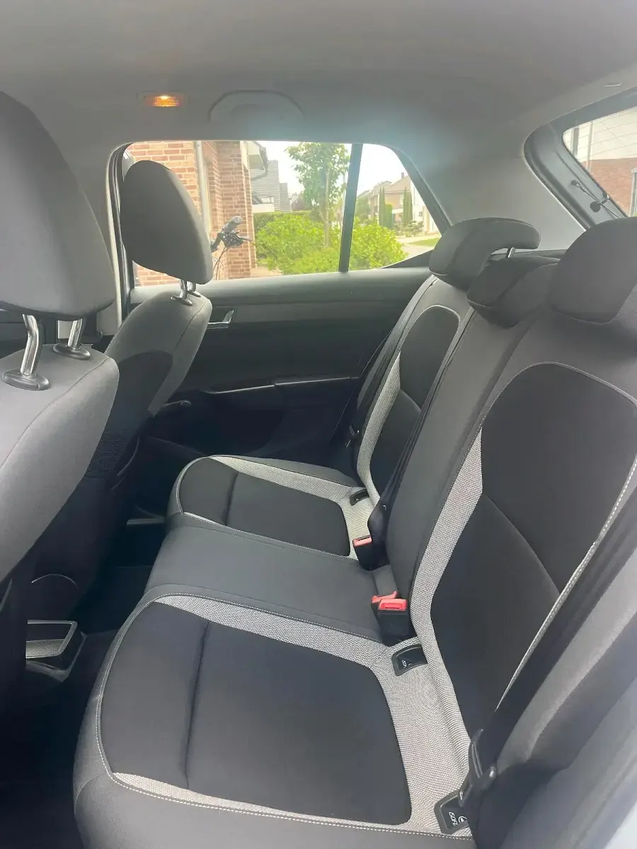 Gebraucht Skoda Fabia Ambition 75 PS (55 kW) 2017 Silber Kleinwagen