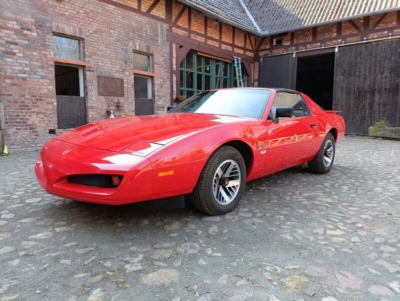 Rot Gebraucht 1990 Pontiac Firebird Coupé | 17.500 € - Bild 1/4