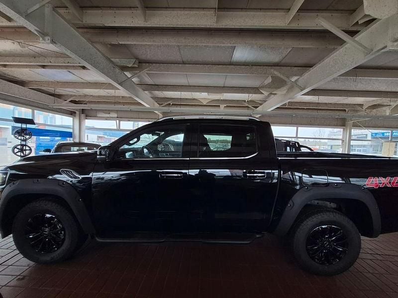 Neu Foton 4 173 PS (127 kW) 2026 Schwarz SUV