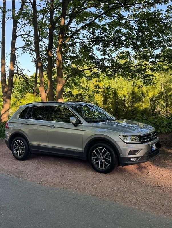 Andere farben Gebraucht 2017 VW Tiguan SUV | 24.800 € (Etwas zu teuer) - Bild 1/4