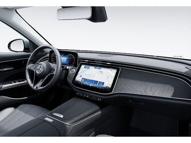 Gebraucht Mercedes E220 Avantgarde 197 PS (144 kW) 2024 Metalliclack verdesilber