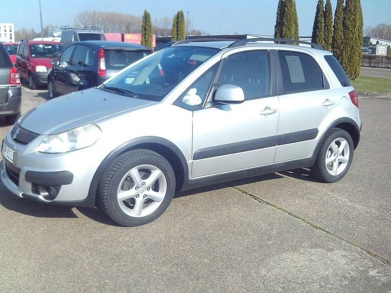 Gebraucht Suzuki SX4 107 PS (78 kW) 2007 Silber Limousine