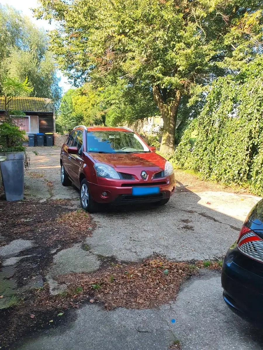 Gebraucht Renault Koleos 150 PS (110 kW) 2009 Rot SUV