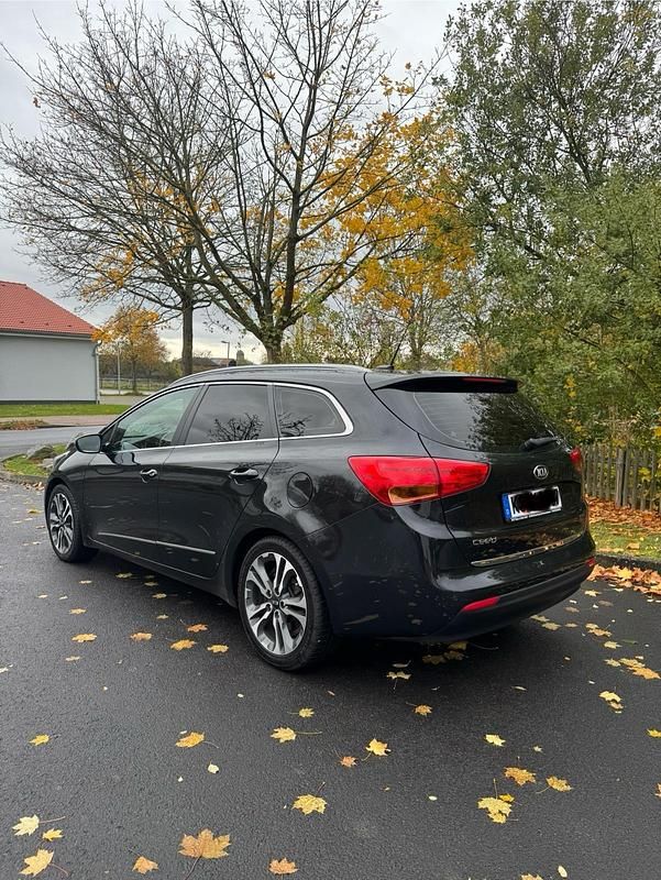 Gebraucht Kia Ceed 2012 Schwarz Kleinwagen