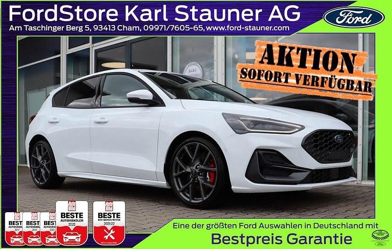 Weiß Gebraucht 2025 Ford Focus ST Limousine | 34.480 € (Guter Preis) - Bild 1/4