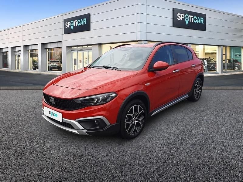 Rot Gebraucht 2023 Fiat Tipo Tech Limousine | 19.970 € (Fairer Preis) - Bild 1/4