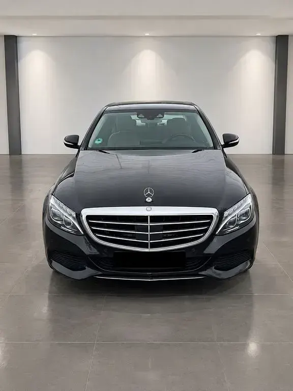 Gebraucht Mercedes C200 Avantgarde 184 PS (135 kW) 2015 Schwarz Limousine