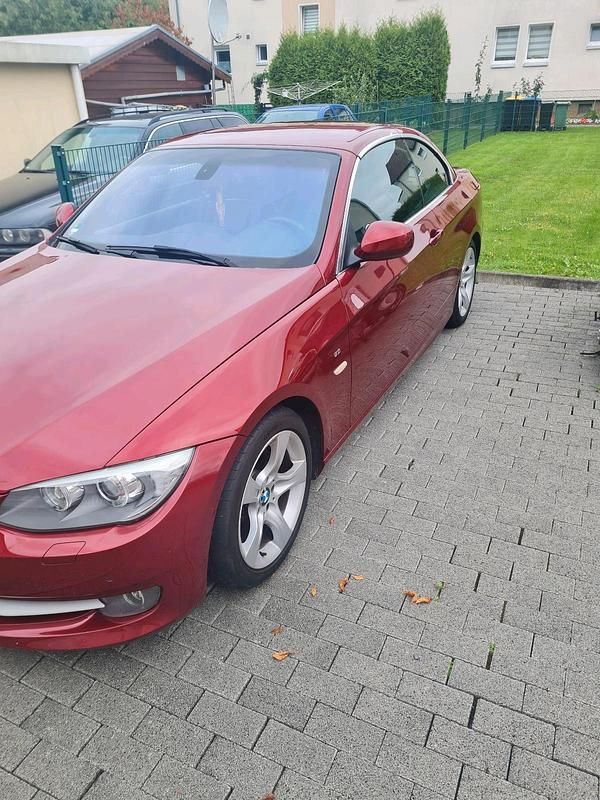 Gebraucht BMW 320 Cabriolet M Sport 184 PS (135 kW) 2014 Rot Cabrio
