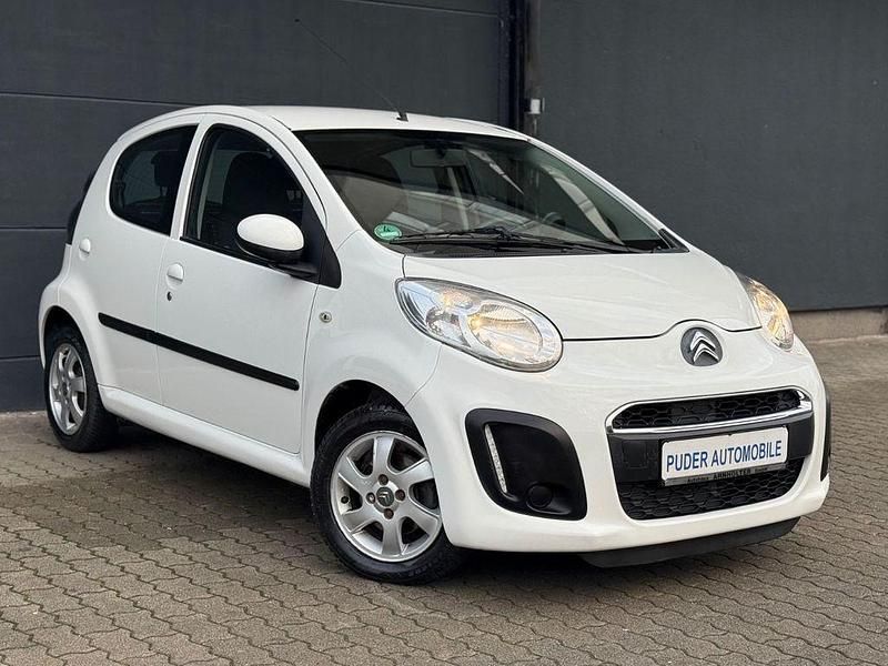 Weiß Gebraucht 2012 Citroën C1 Tendance Kleinwagen | 6.990 € (Fairer Preis) - Bild 1/4