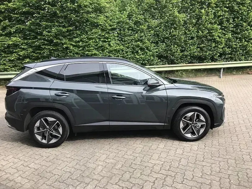 Gebraucht Hyundai Tucson Select 160 PS (117 kW) 2024 Grün SUV