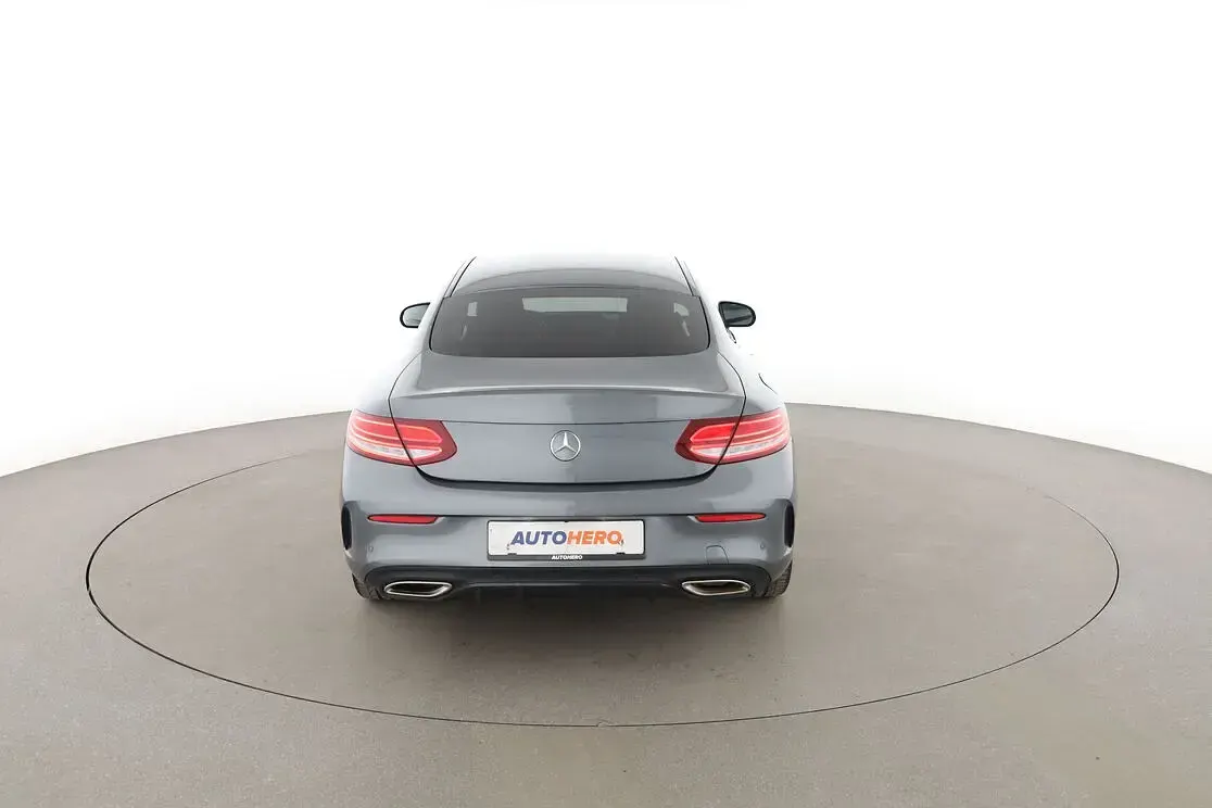 Gebraucht Mercedes C300 258 PS (189 kW) 2018 Grau Coupé