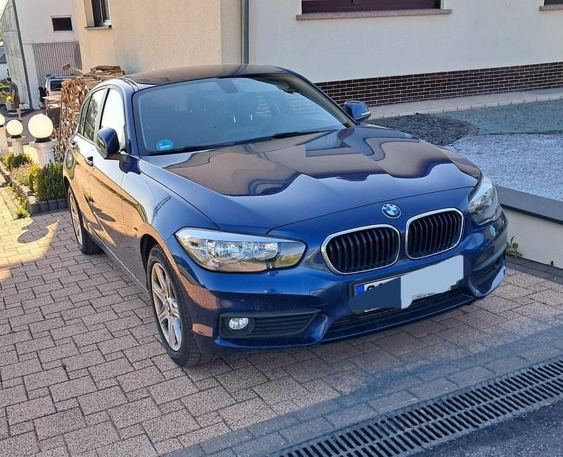 Blau Gebraucht 2018 BMW 116 Kleinwagen | 8.500 € (Guter Preis) - Bild 1/4