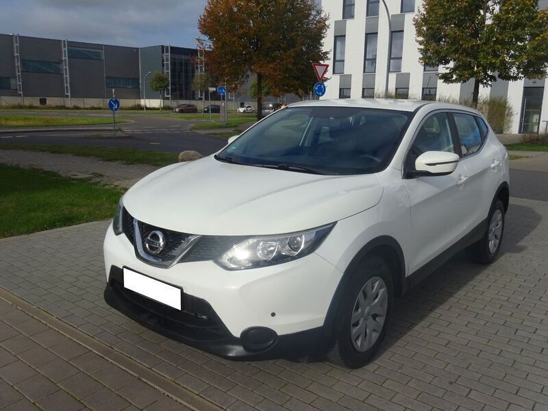 Gebraucht Nissan Qashqai 116 PS (85 kW) 2016 Weiß SUV